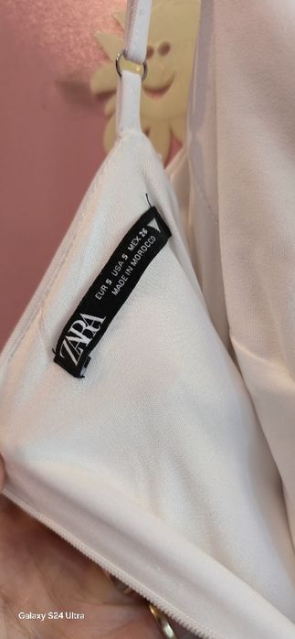 Елегантна рокля на Zara