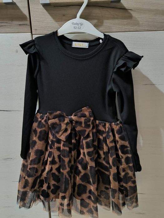 Продам платья на девочку