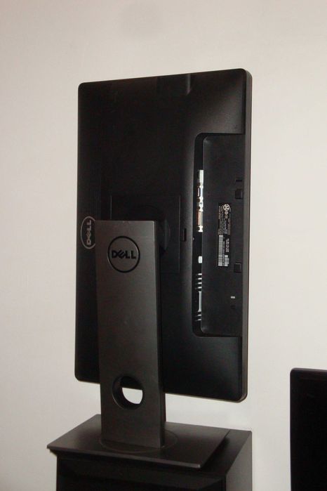 Monitor DELL Profesional P2212HB 22" HD reglabil inaltime rotire