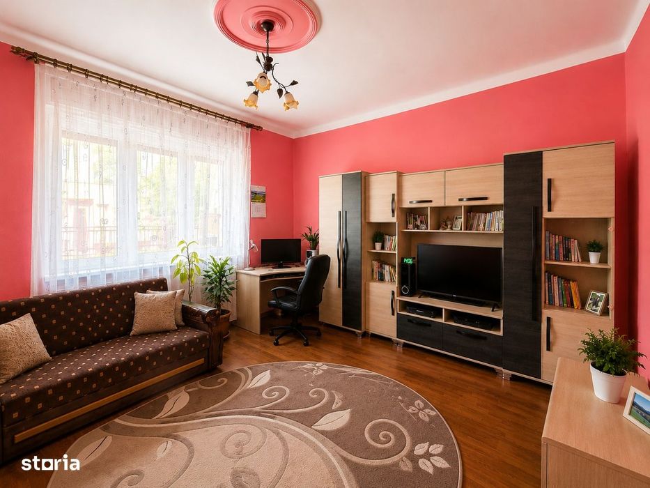 Casa singur in curte intr-o zona deosebit de buna - IMOBIHOR