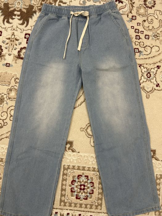 Джинсы новые ни разу не одевались