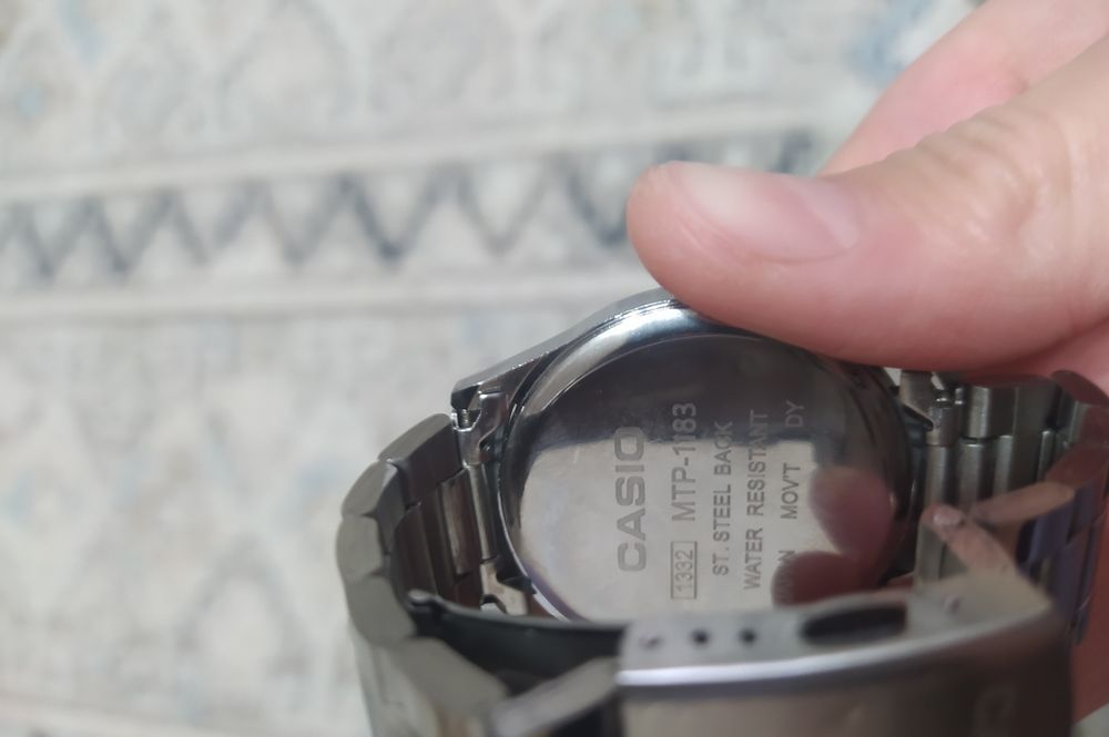 Продам часы Casio