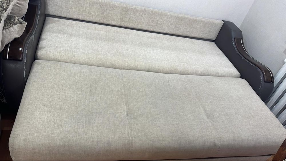 Продам диван и кресло комплект