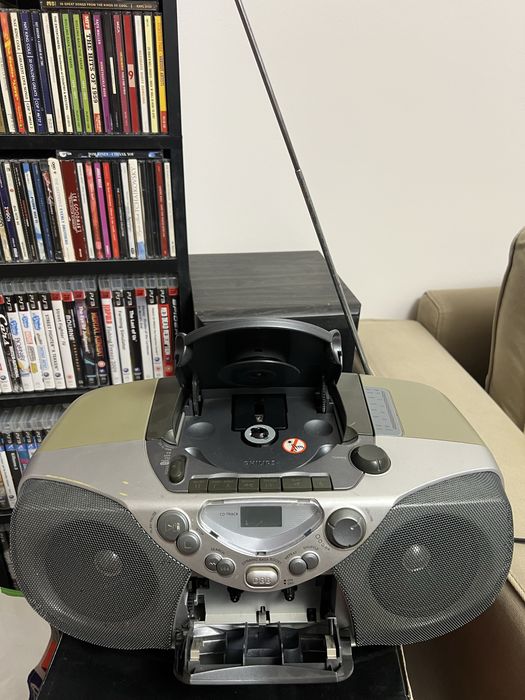 Radiocasetofon Philips cu cd