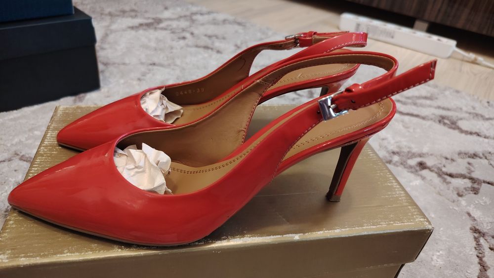 Pantofi Ana Cori, stiletto, corai, piele naturala, nr 39.ca noi!