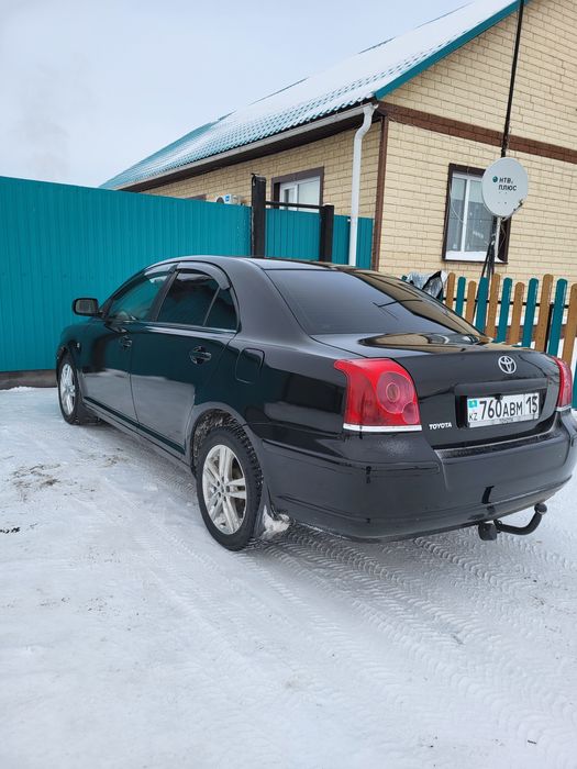 Продам таёту авенсис 2005 год