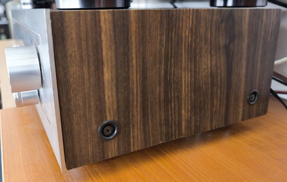 Amplitunere AKAI  AA 1125