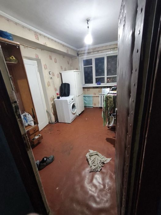 СРОЧНО !Продаётся 3-х комнатная квартира Чамбил 1/3