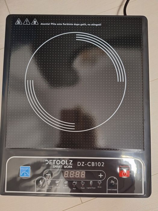 Vând plita electrica portabila noua, preț fix