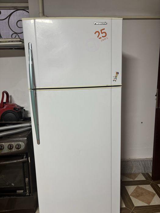 Холодильник продается