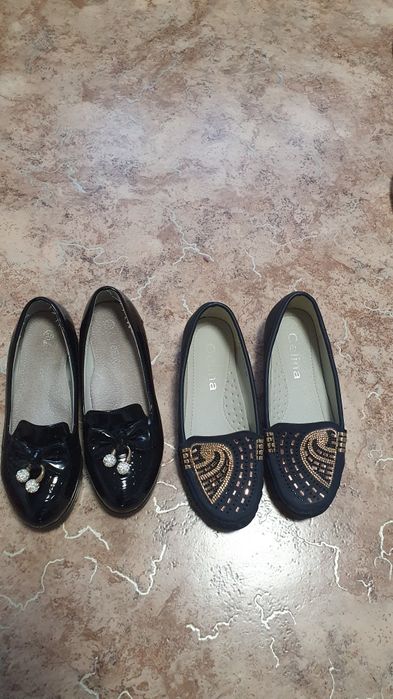 Продам много обуви.