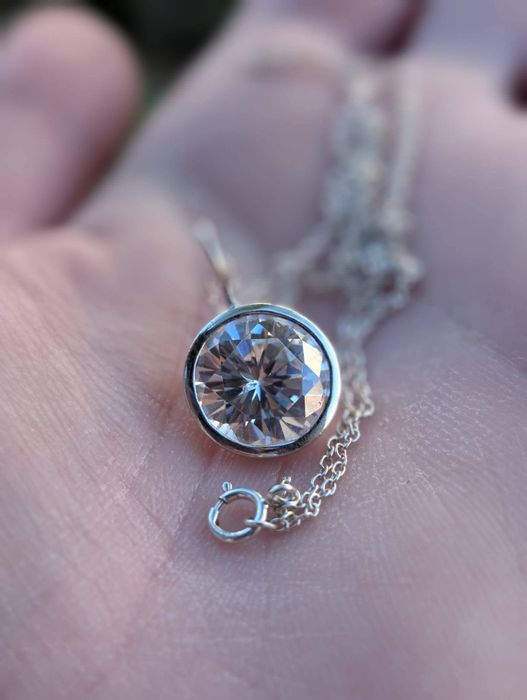 Vechi colier din argint de 925 , pandantiv cu zirconiu