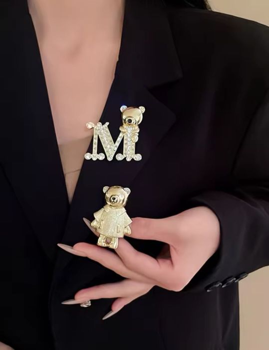 *MaxMara* брошка