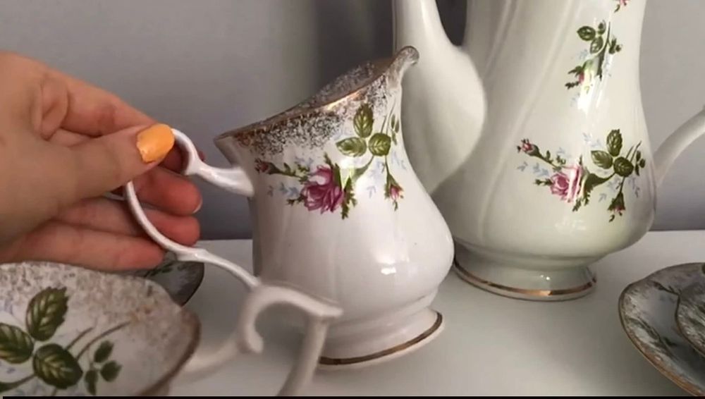 Serviciu de ceai vintage