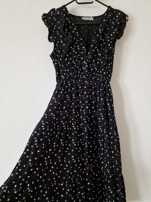 rochie neagră cu modele albe NOUĂ