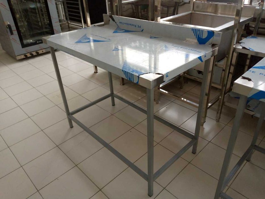 Стол  с решёткой для ресторана из нержавейки. Nerjaveyka stol