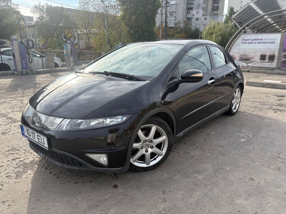 Honda Civic Honda Civic MK8 Hatchback 1.8 i-VTEC i-Shift – 2008  * An fabricație: