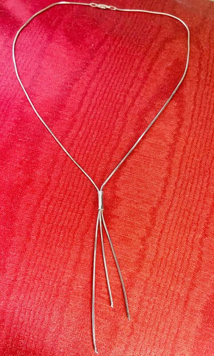 финно сребърно синджирче...