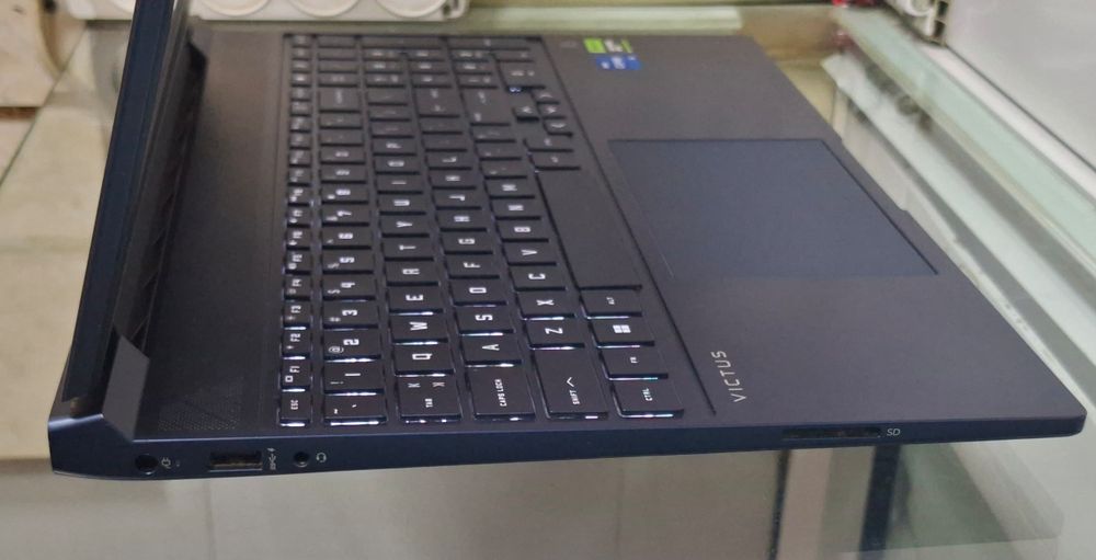 HP victus I5 13420H/ RTX 3050 6gb