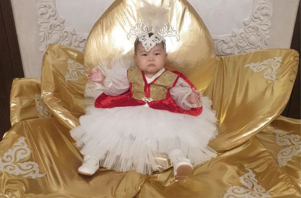 Продается детский трон цветок тақ