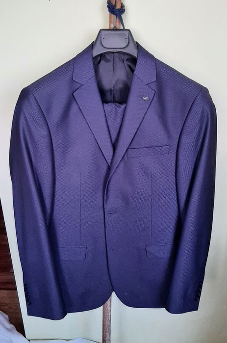 Продаются вещи. Недорого.