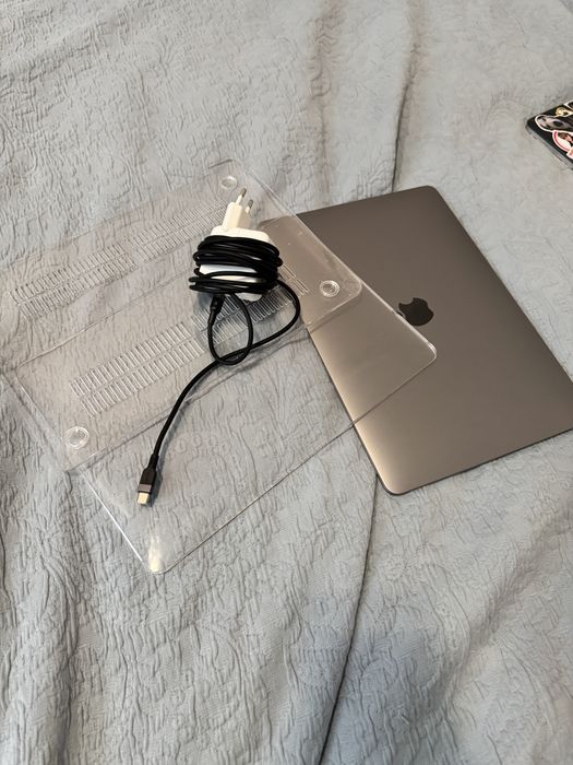 Macbook Air M1 8/256