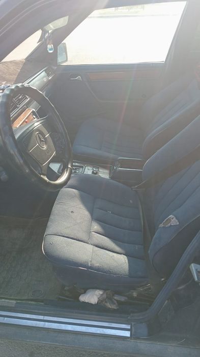 Машина Мерседес-280