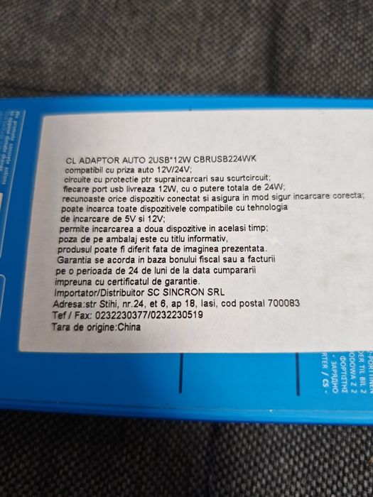 Vând adaptor auto 2 USB