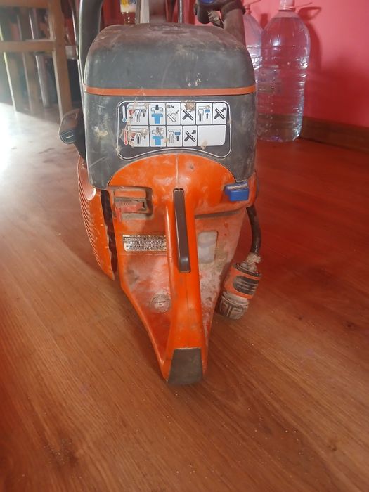 Vand Husqvarna de taiat ciment