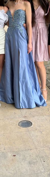 Бална рокля с корсет