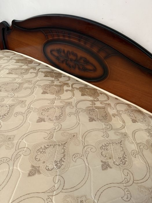 Спальный гарнитур качетво отличное б/у