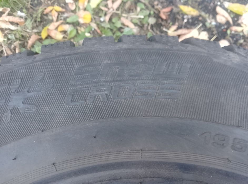 Продам зимнюю резину на 15