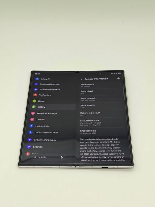 Samsung Galaxy Z Fold 7 512 GB Silver Shadow |Като нов | 14м. Гаранция