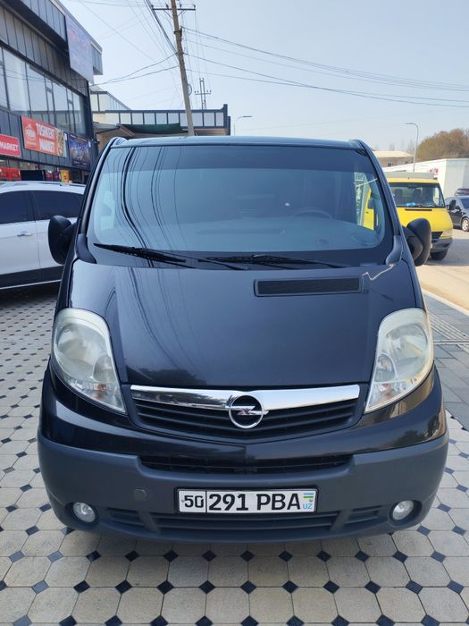 Opel vivaro satiladi