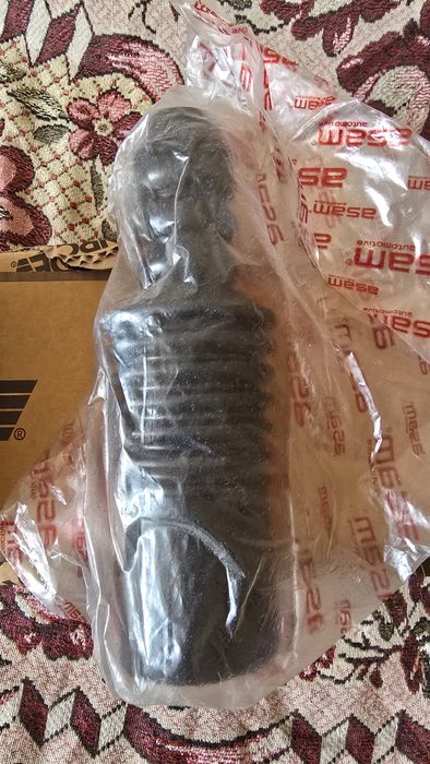 Амортизатор Рено Сандеро Степвей 1