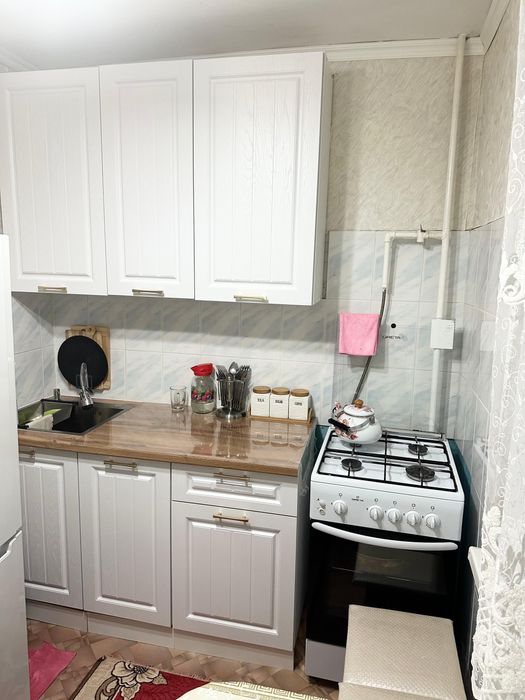 3 бөлмелі үй сатылады.