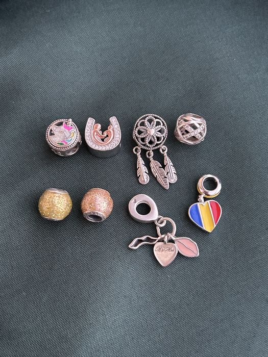 Charmuri pentru bratara Pandora