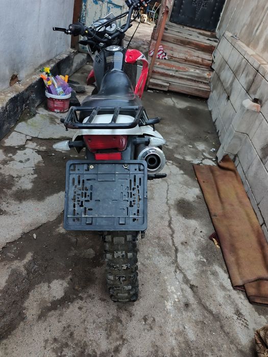 Мотоцикл эндуро.