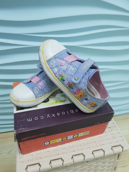 Туфли размеры 25-26.-29