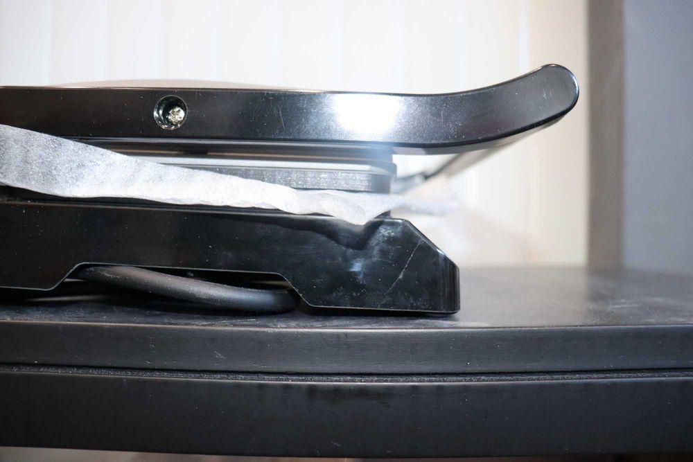 Компактен мултигрил SEVERIN KG 2394 с транспортен дефект