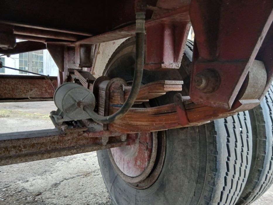 Remorca agricolă basculabila pe arcuri