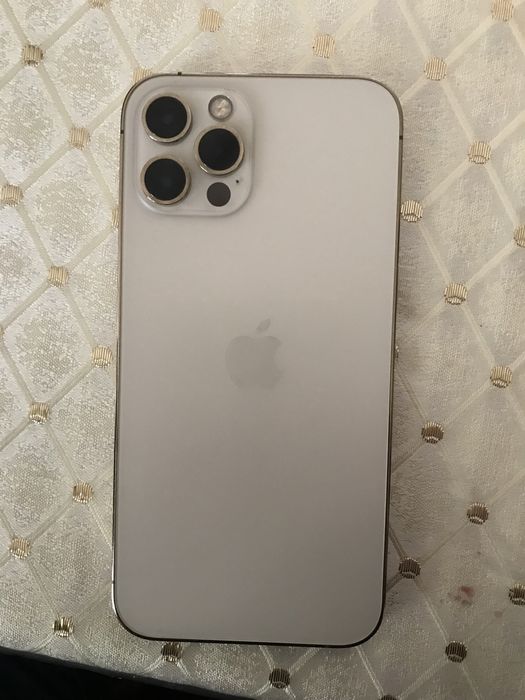 iPhone 12 pro холати зур