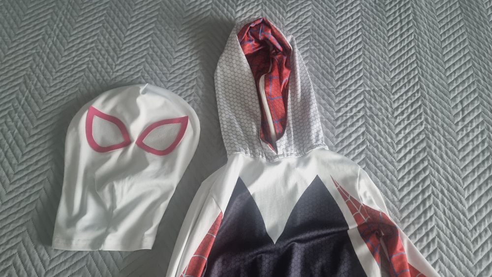 Costum Gwen fete Spiderman