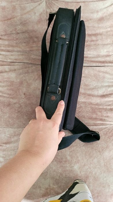 Продам сумку для ноутбука