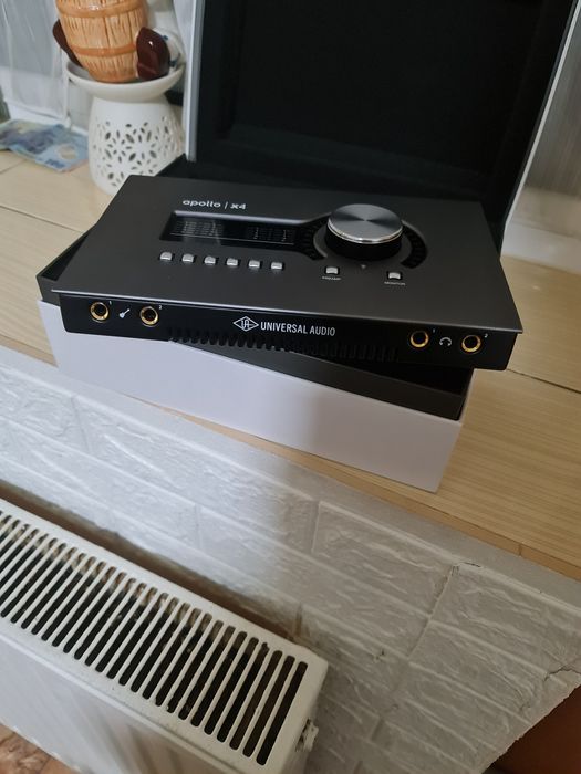 APOLLO X4 GEN 2 interfata audio