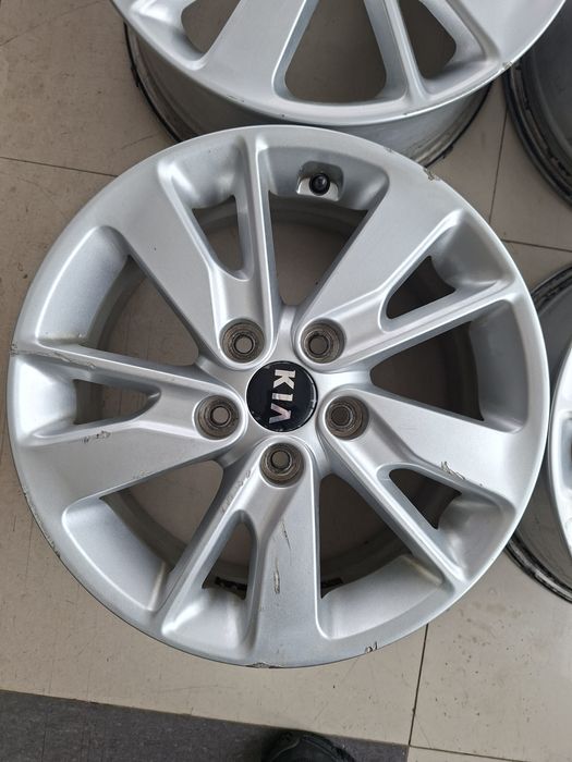 Продам диски. Р16. Оригенал.