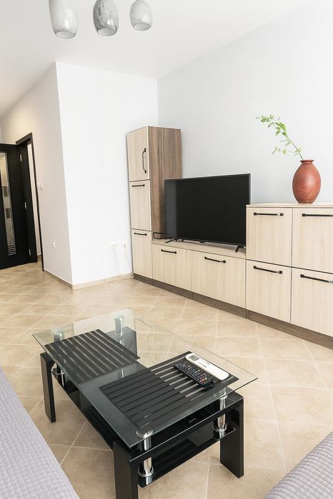 Дава се под наем Двустаен апартамент в Пловдив, Кършияка - 69 кв.м за 427.89 € - Снимка #3