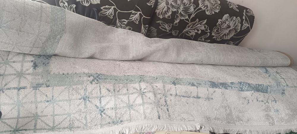 Продам 2 ковра 2*3