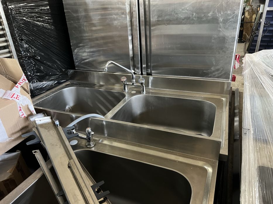 Chiuveta profesionala horeca 2 cuve si polita inferioara 140x70x85