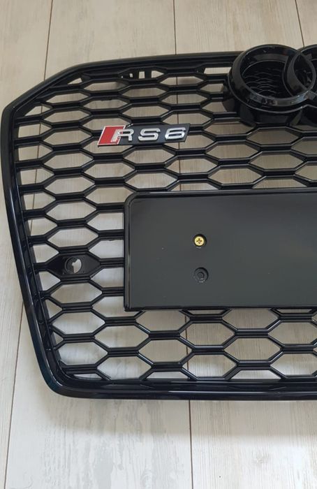 Oferta-Grila-RS6-Look-Fagure-Negru-Lucios-Audi-A6-C7.5-FL-2016-2017-2018-Facelift-Embleme-Incluse-Calitate-Superioara-Poze-Reale-Noua